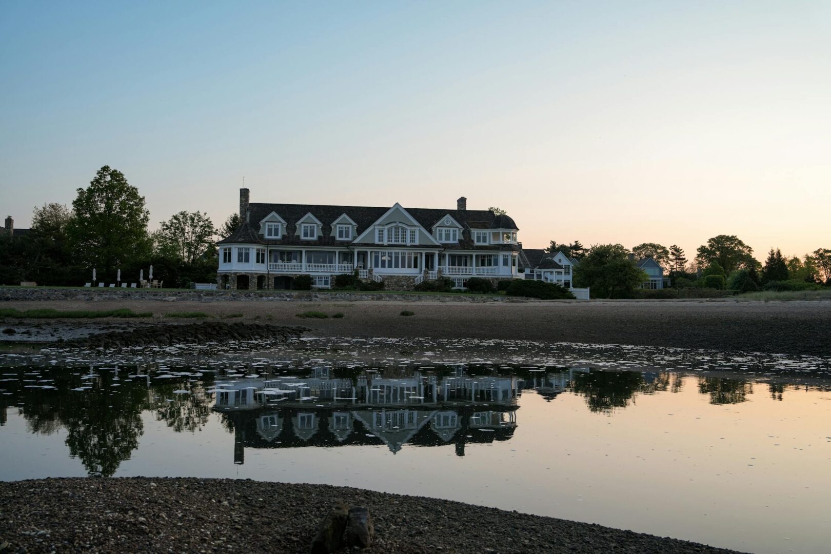 free-photo-of-elegant-waterfront-mansion-at-twilight-in-connecticut
